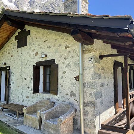 L'Atelier Du Temps - Baita Grandes Jorasses Montita Exteriör bild